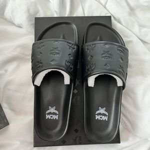 MCM BLACK SANDALS SLIDES NWT